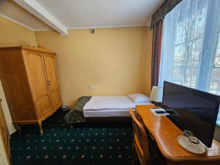Folwark Historic Hotel - 1
