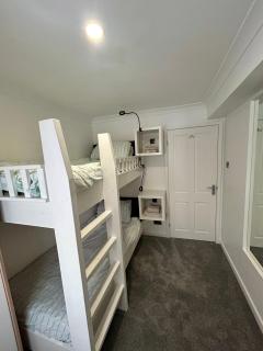 Wonky Cottage - Cayton - 7