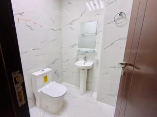 One-bedroom apartment with aliving room 302 - 5