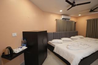 Hotel SagarPriya - 8