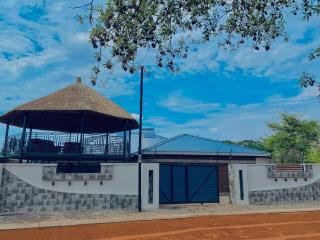 PreshyPride Guest House - 0