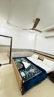 Hotel M D Palace Near Rammandir Ayodhya - 5