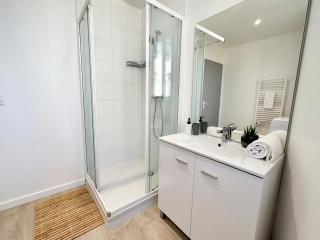 L'AUTHENTIQUE - Moderne - Central - 7