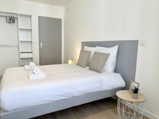 L'AUTHENTIQUE - Moderne - Central - 6