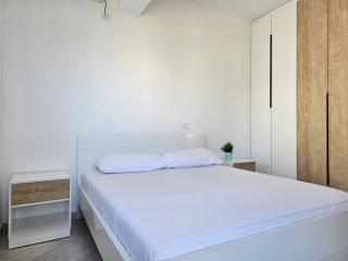 Sea View Holiday Apartment in Saranda 110 - 4