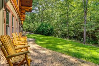 Private Hot Tub and Home Theater Ranger Log Cabin! - Ranger - 5