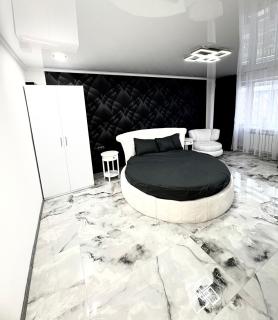 Однокомнатная студия, Соборности 42 - 5