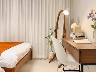 동대입구역5분, 공항버스4분 숙소 - 동대문,명동,종로,이태원10분 최고의 접근성 - 5