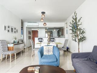 Playa Blanca 3BR w Lagoon View and Huge Balcony - 4