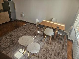 Modern Apartment on Argishti Street Near Republic Square - 1