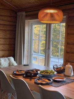 Cabin, 25 m to the lake, 25 min Oslo, 10 min Tusenfryd - 3