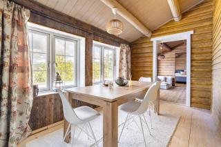 Cabin, 25 m to the lake, 25 min Oslo, 10 min Tusenfryd - 1