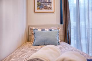 Seafront apartment in picturesque Spinola Bay - 1