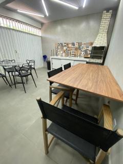 Casa 396 Angra Dos Reis Vista para o Mar, Wi-Fi, Ar, 15min do centro da cidade e Perto da Praia do Pontal ideal para grupos que vai de família, amigos ou casal, estacionamento no local privado - Angra dos Reis - 2