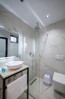 Azure Bay Resort - 9