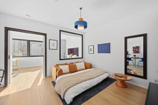 Central Emporium Hotel-Style 1BR with King Bed - 5