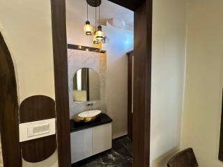 Hotel Omkareshwar Jyotirling Inn - 7