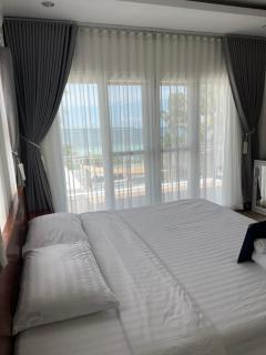 Maykenn Beach Resort - 0