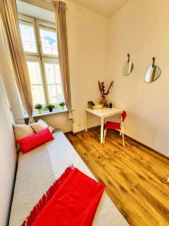 Pokój przy Rynku ll - 8