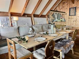 Magnifique Chalet Avec Vue Panoramique sur le Lac Léman - 1