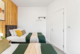 Luxury Bakewell Getaway - Hot Tub & Sleeps 7 - 3
