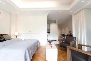 1-bedroom apartment in the Versace Tower downtown - 1