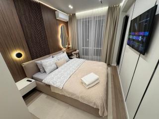 Luxury Apartment with Balcony - 7