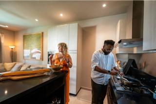 New* 3BR Loft | Pool | Patio | 2 mins to Beach - 4