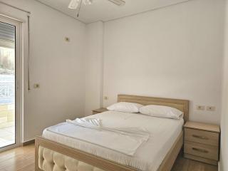 Saranda Beachfront Apartment 269 - 3
