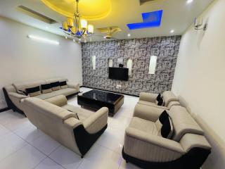 Luxury 3Bedrooms portion in Islamabad Margala Hills View - 0