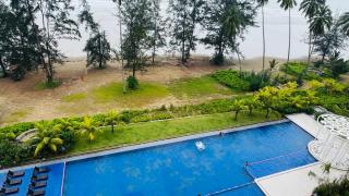 SS Staycation 3 Roxy Sematan Beach APT - 3