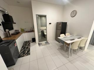 TT3 SOHO Near Unimas & Fame - 3