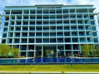 SS Staycation 3 Roxy Sematan Beach APT - 7