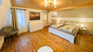 HW13-Urlaubsmagie - für bis zu 10P - Gemeinschaftsgarten mit Sauna & Pool - 4