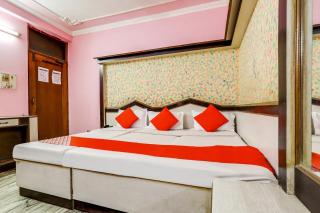 OYO 75351 Hotel Moon Palace dx - 0