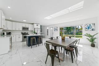 Casa Sol - 4 Bedroom 2 Bath - 7 beds - Affordable Stays For Large Groups - 4