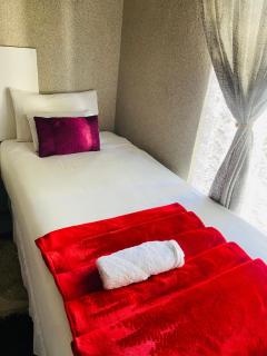 Siphe Bed and Breakfast - 2