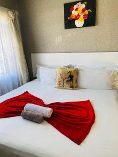 Siphe Bed and Breakfast - 1