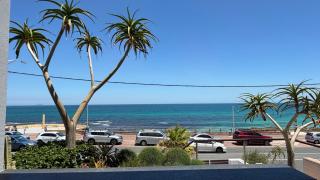 Mettams Pool 4x2 Luxury Home - 5