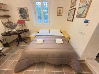 Villa Montepulciano 300sq - Vineyard View - 3