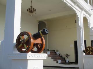 Hotel Vrindavan Palace - 4