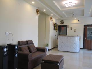 Hotel Vrindavan Palace - 2