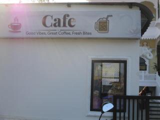 Hotel Vrindavan Palace - 7