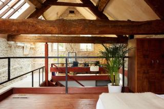 Magical Historic Barn Conversion - 9