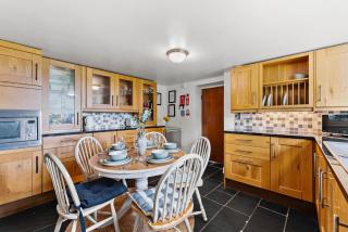 Peak District Break in Cottage with Great Views - 2