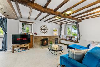 Peak District Break in Cottage with Great Views - 1