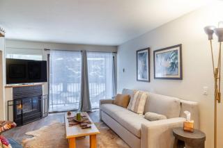 Ski In Canyon Lodge Modern 1 bdrm Pacman and Garage - 5