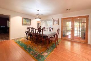 Villa Neon Nights - 6