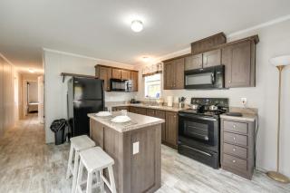 Cozy Cassopolis Retreat on Little Fish Lake! - 5