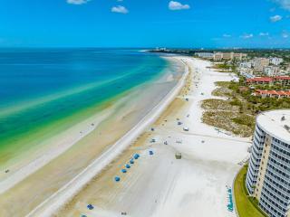 Crystal Sands By Beachside Management - 1